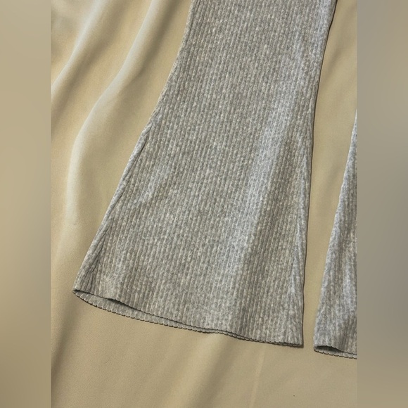 Aerie Women's Grey Ribbed Velour High Waist Skinny Flare Pants - XL - Picture 6 of 10